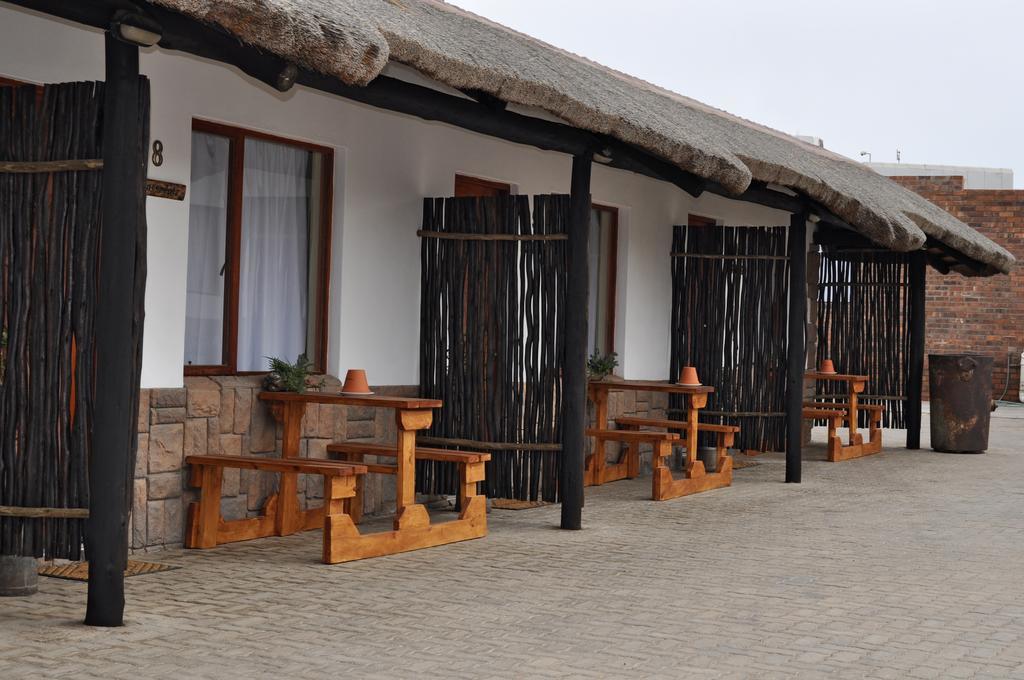 Obelix Guesthouse Людеріц Екстер'єр фото