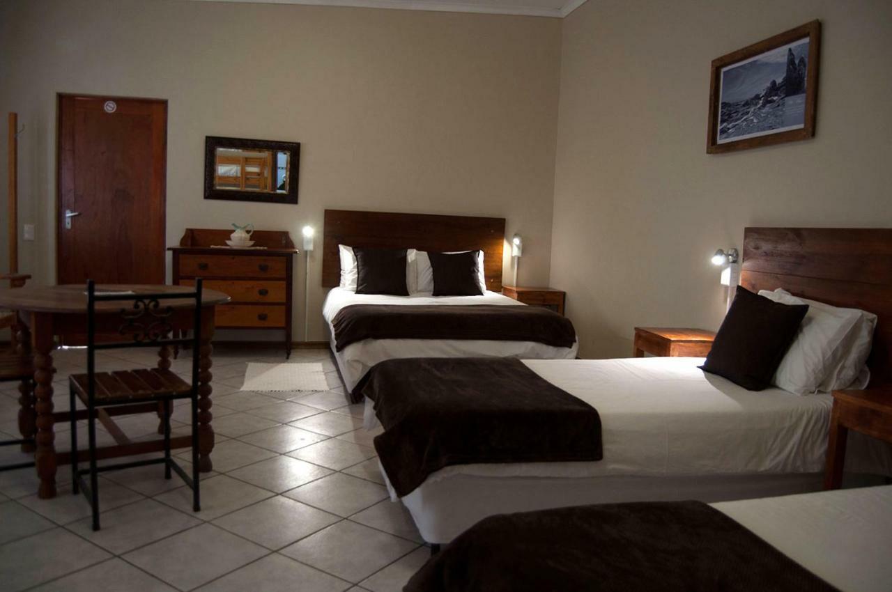Obelix Guesthouse Людеріц Екстер'єр фото