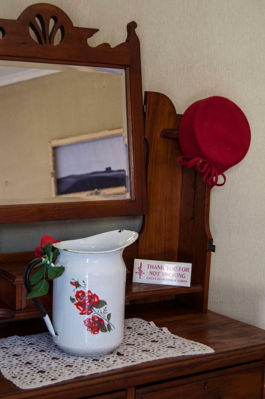 Obelix Guesthouse Людеріц Екстер'єр фото
