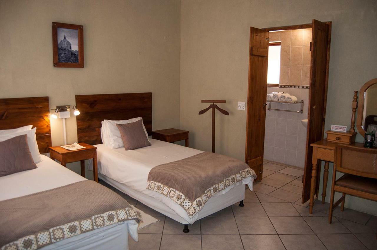 Obelix Guesthouse Людеріц Екстер'єр фото