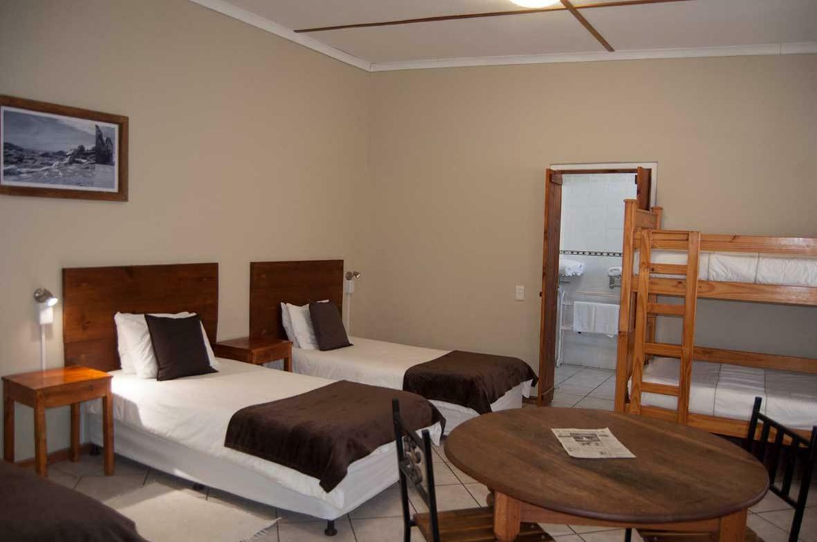 Obelix Guesthouse Людеріц Екстер'єр фото